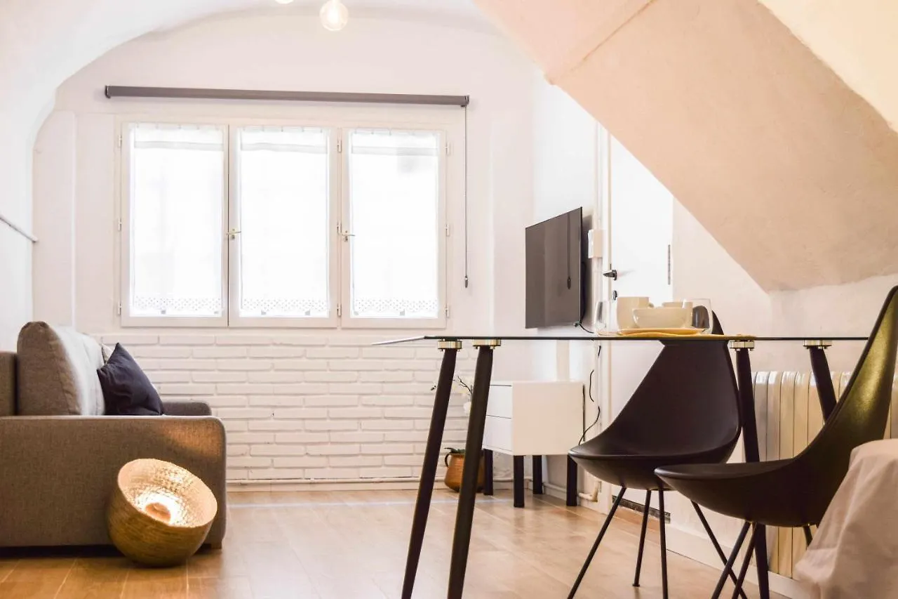 Apartment Casa Besalu Estudio En El Centro Del Pueblo