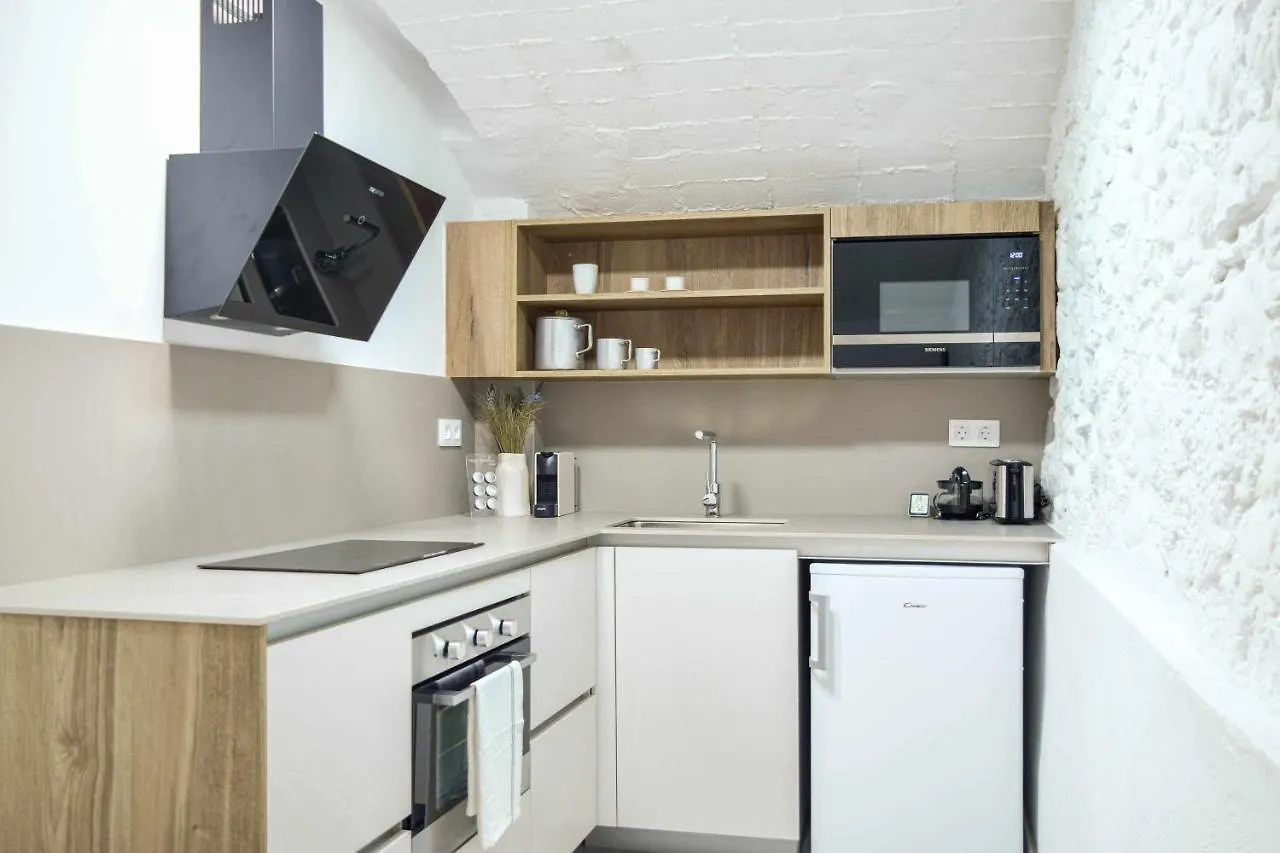Casa Besalu Estudio En El Centro Del Pueblo 0*,  Spain